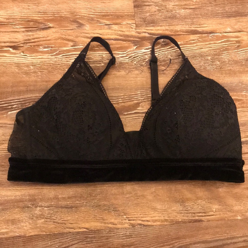 Black bralet